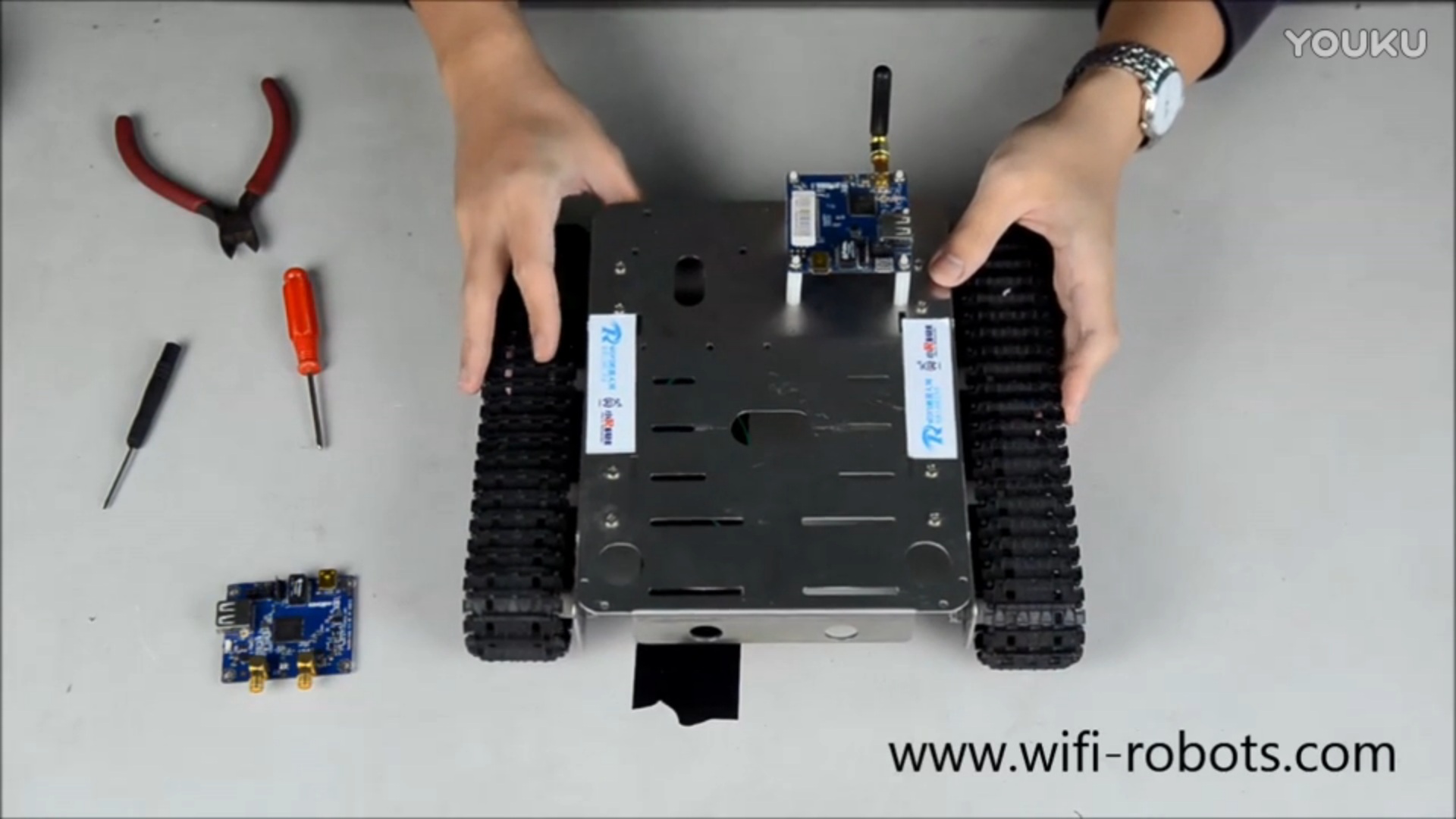 小R科技51duino GFS Robot WiFi视频小车机器人WiFi模块的安装